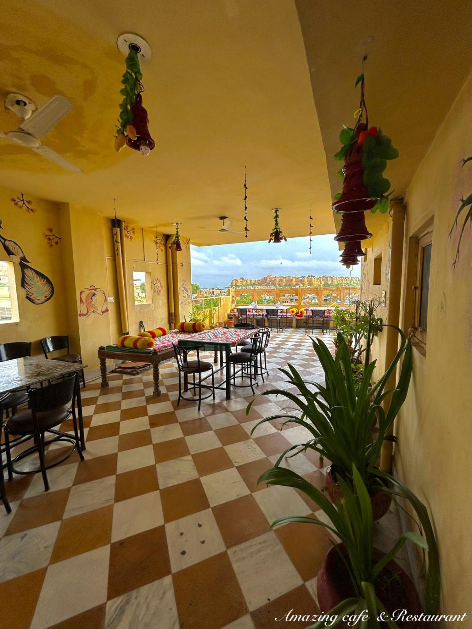 Hotel Amazing Джайсалмер Экстерьер фото
